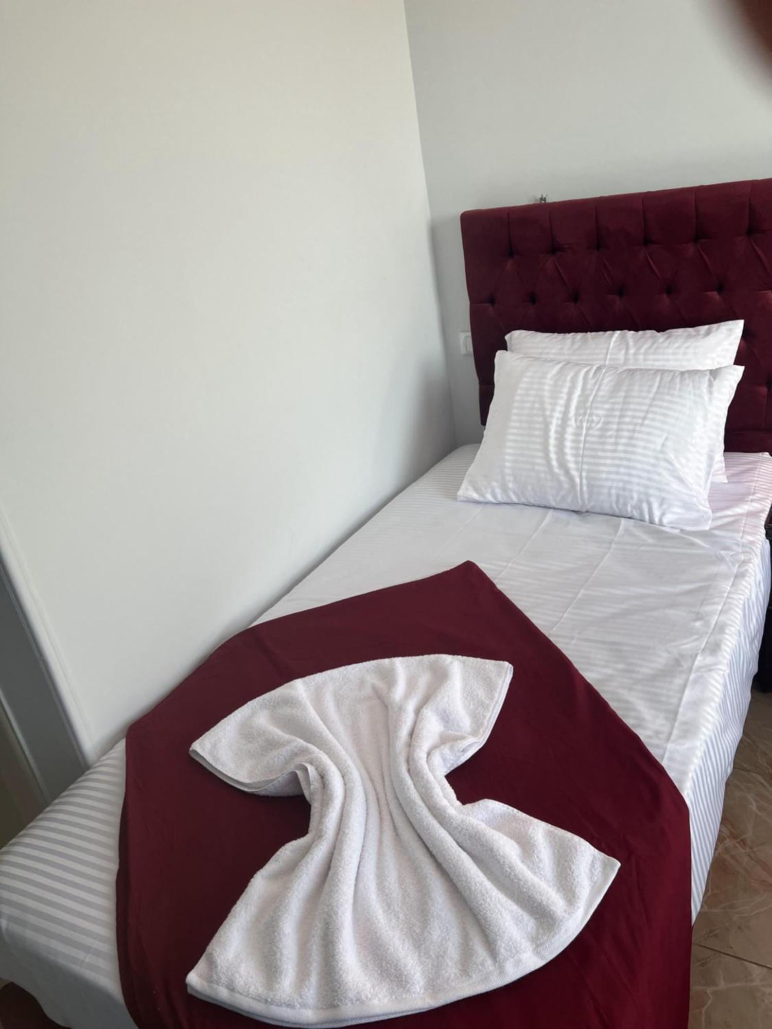 Hotel Orion Pyramids View Kafret el-Gabal Esterno foto